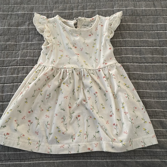 Dresses - Picture 4 of 9